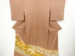 リサイクル　金彩雲に松竹梅・菊模様刺繍一つ紋色留袖